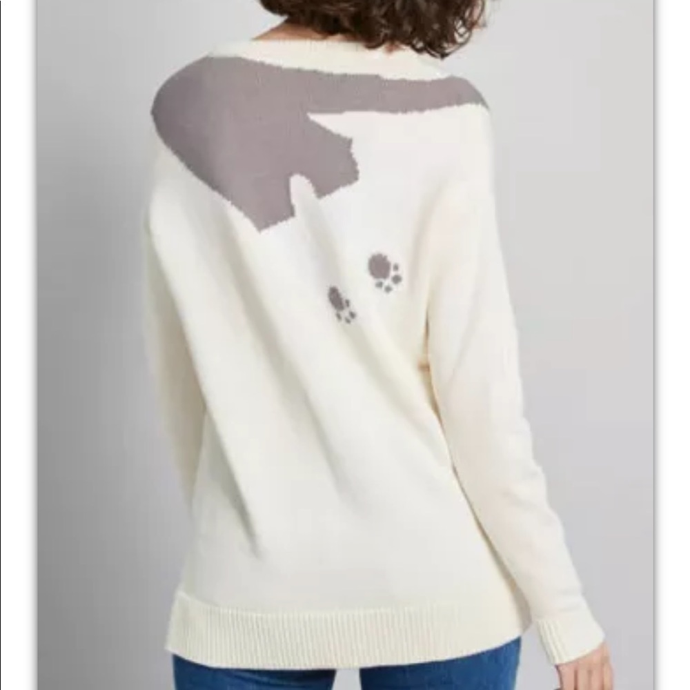 Cat Design Cream Sweater - Picture 4 of 9